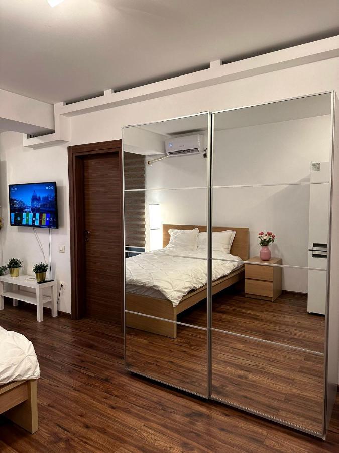 Cozy Apartment With Self Check-In Near Promenada Mall And Verdi Park 부쿠레슈티 외부 사진