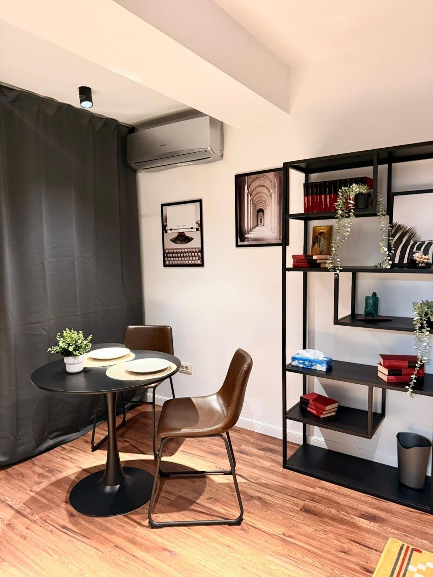 Cozy Apartment With Self Check-In Near Promenada Mall And Verdi Park 부쿠레슈티 외부 사진